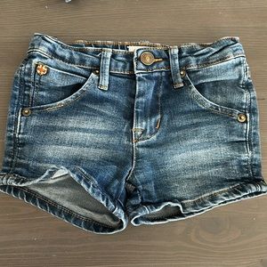 Hudson jeans medium wash feathered denim shorts 4